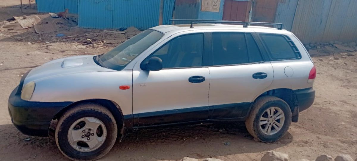 Hyundai Santa Fe 2004 en excellent état à Djibouti