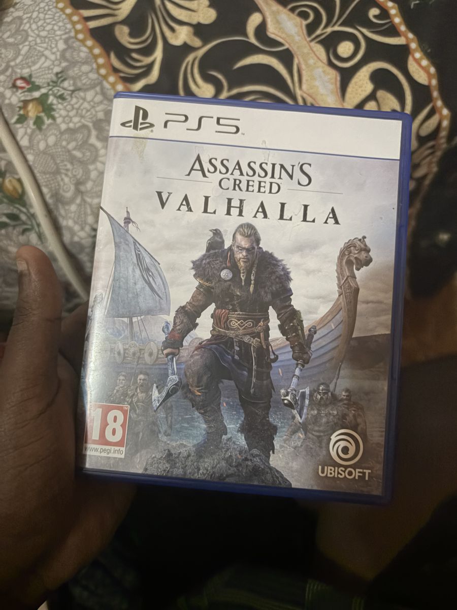 CD Assassin Valhalla, presque neuf, utilisé 1 semaine