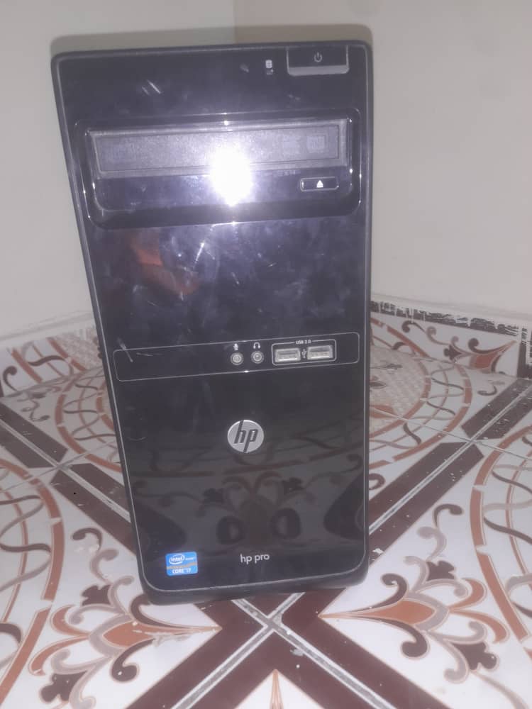 Unité centrale rapide Intel Core i7 avec Windows 11 professionnel