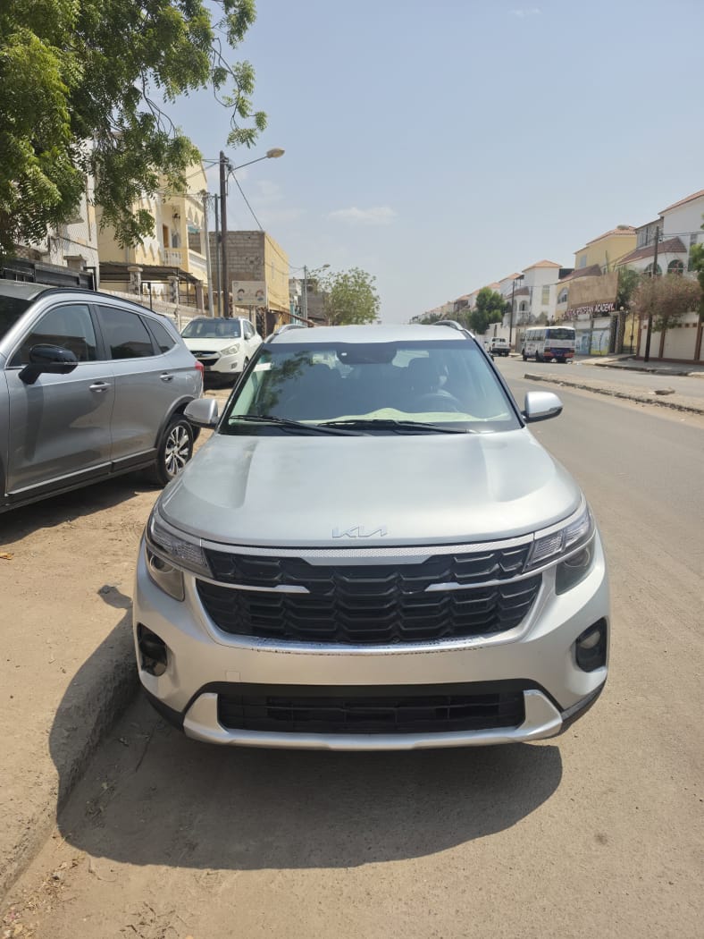 Kia Saltos SUV 2024 gasoil économique excellent état