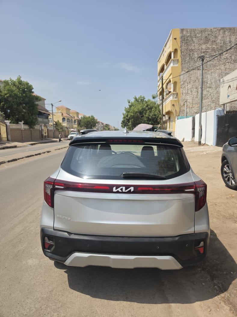 Kia Saltos SUV 2024 gasoil économique excellent état