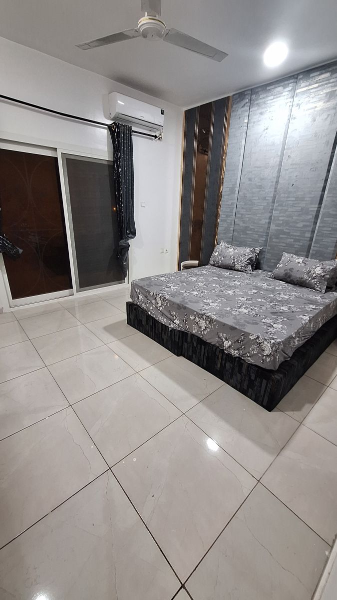 Appartement meublé 3 chambres avec internet à Saline Ouest
