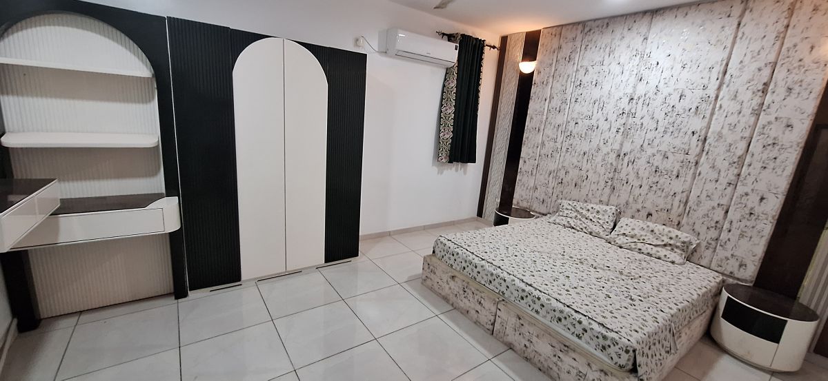 Appartement meublé 3 chambres avec internet à Saline Ouest