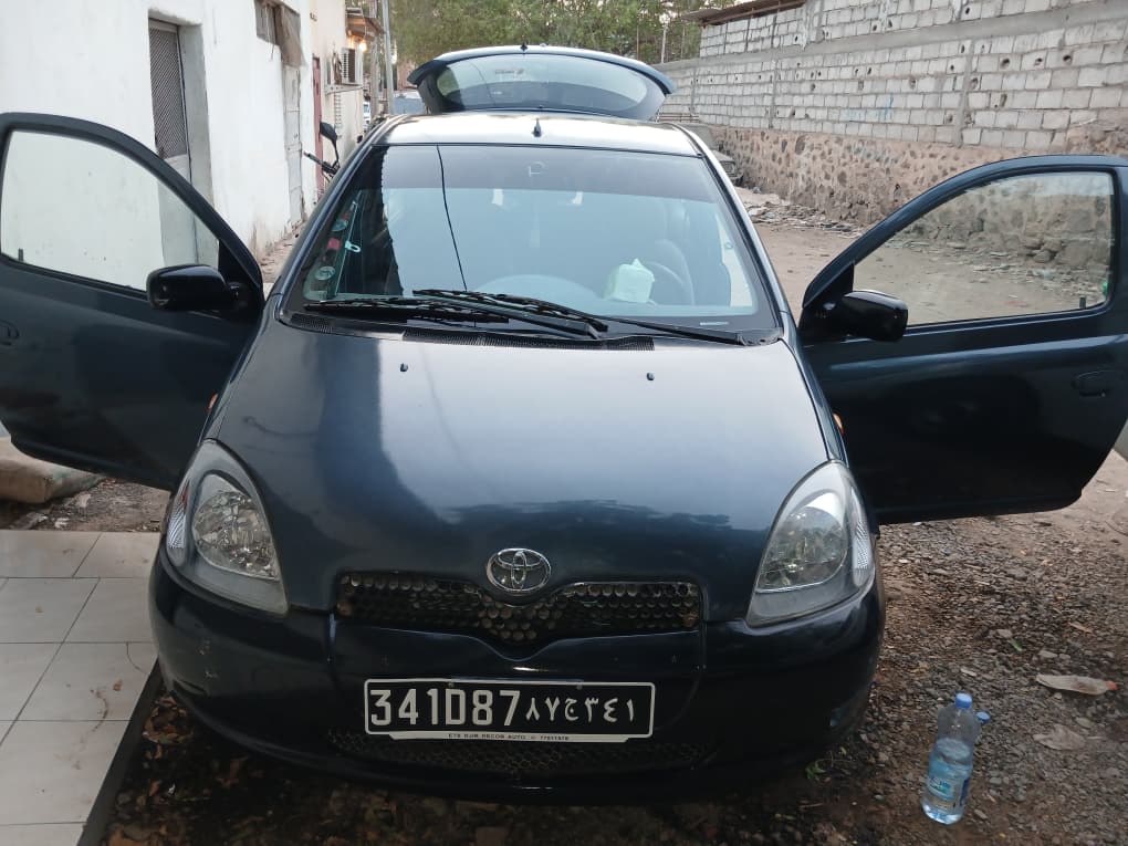 Toyota Yaris 2003 diesel, transmission manuelle, bon état