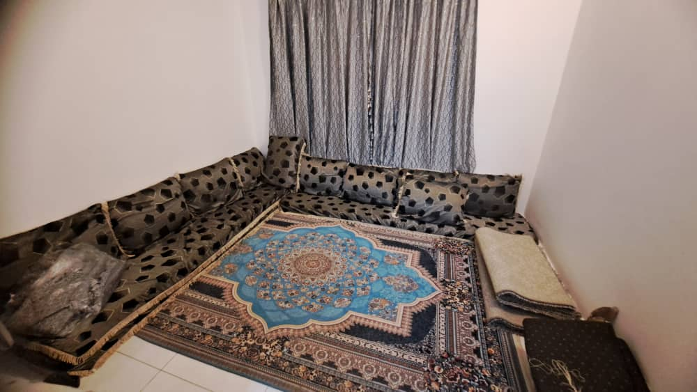 Lot complet de mobilier et équipements de maison