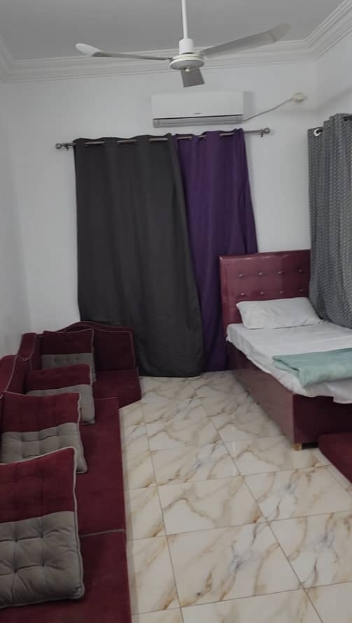 Appartements meublés 2 chambres au centre-ville, rue 13