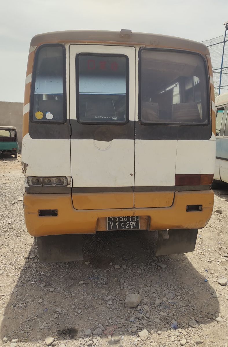 Bus Mitsubishi Rosa diesel manuel en très bon état