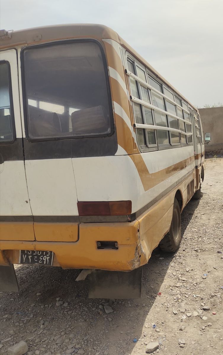 Bus Mitsubishi Rosa diesel manuel en très bon état