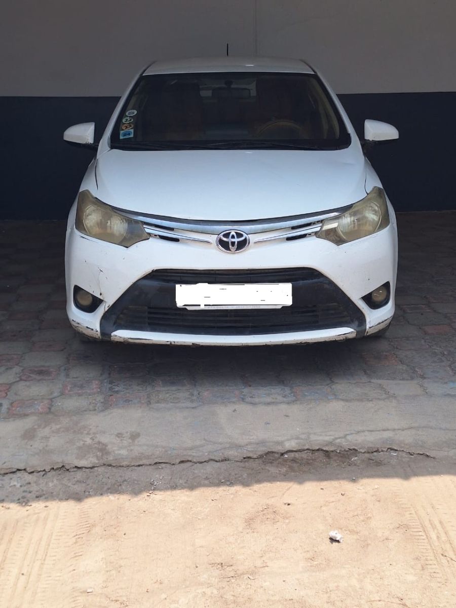 Toyota Yaris Vios 2014, automatique, essence, conduite à gauche