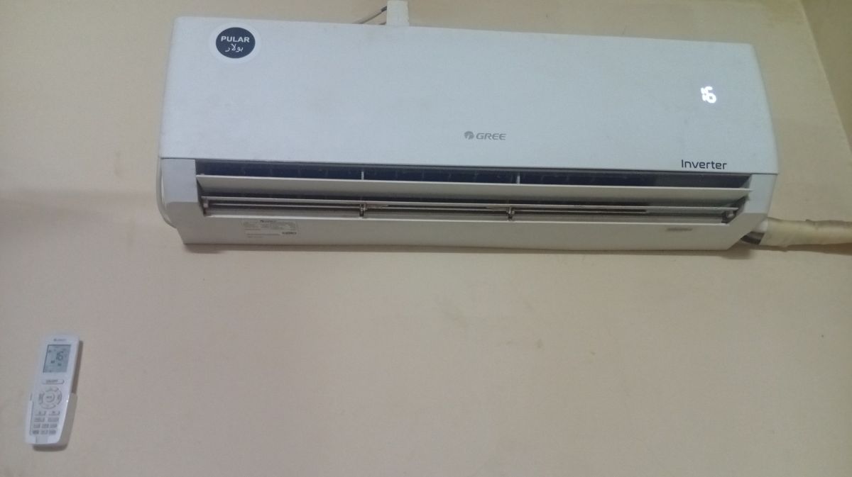 Climatiseur Gree Inverter 2 CH d\'occasion en bon état