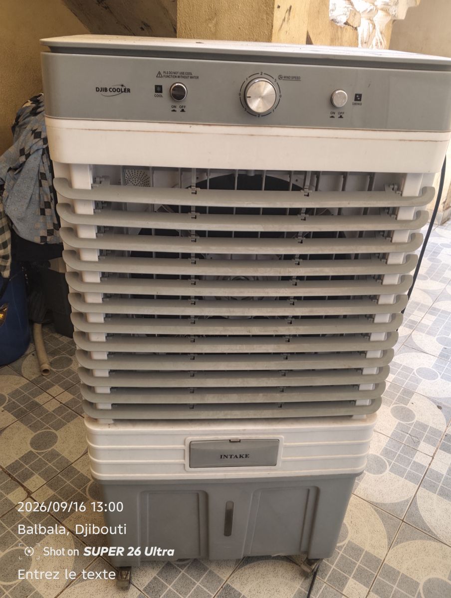 Refroidisseur d\'air mobile quasi-neuf pour maison et bureau