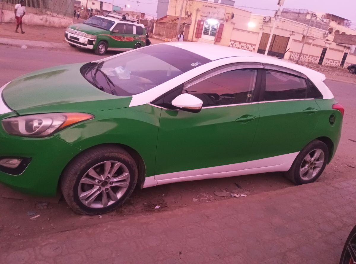 Hyundai i30 2012 diesel boîte automatique en bon état