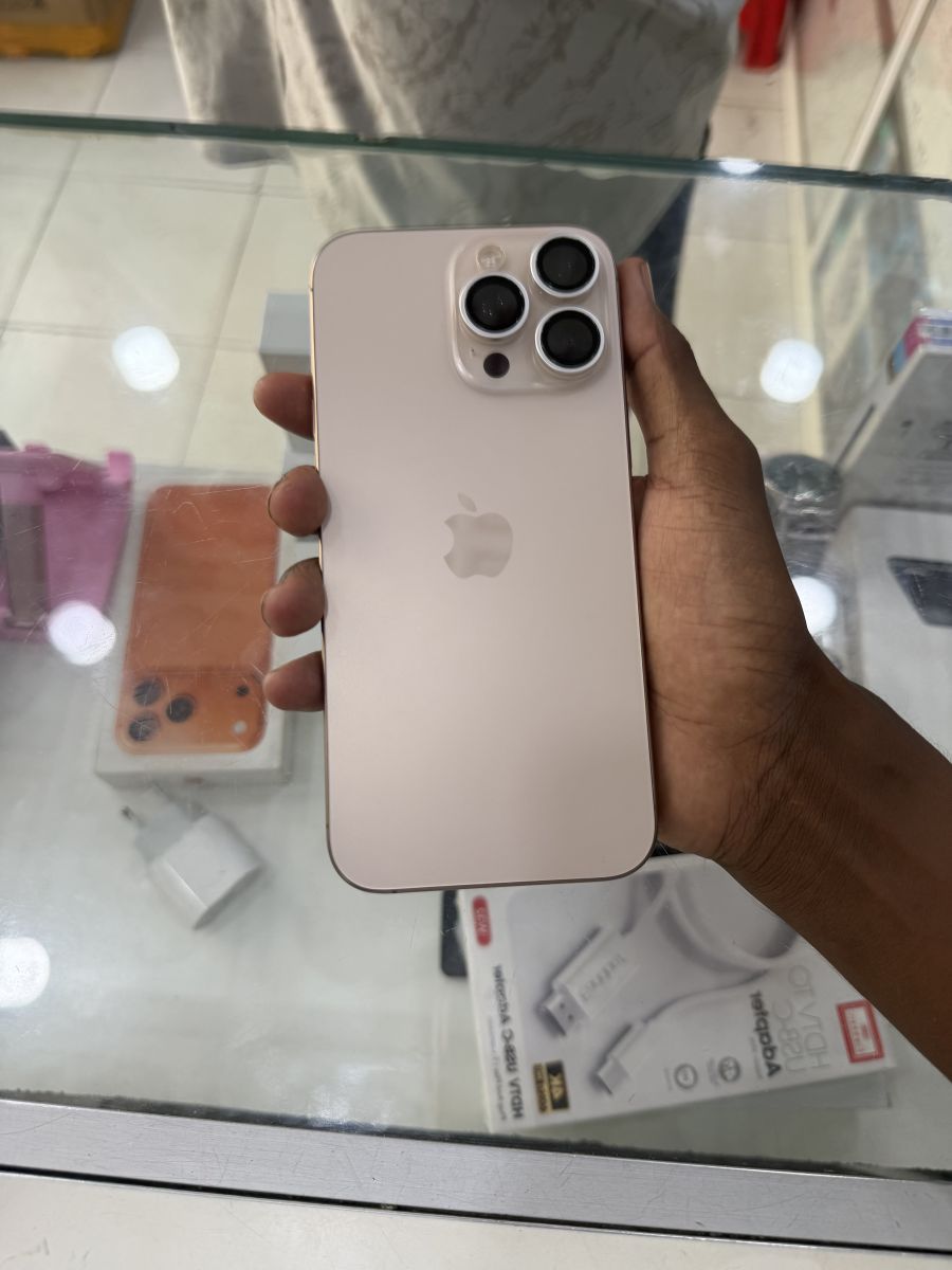 iPhone 16 Pro Max 256 Go en parfait état