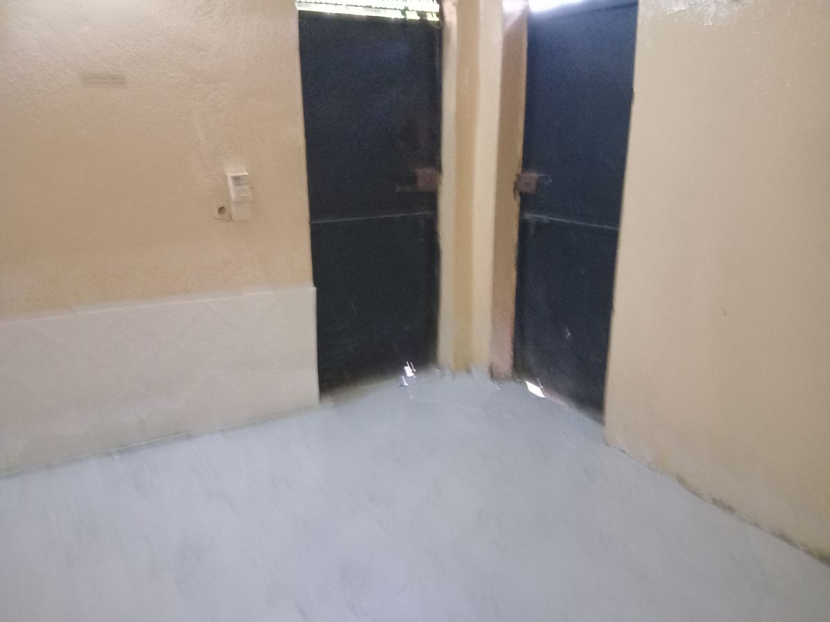 Chambre à louer avec eau et électricité incluses