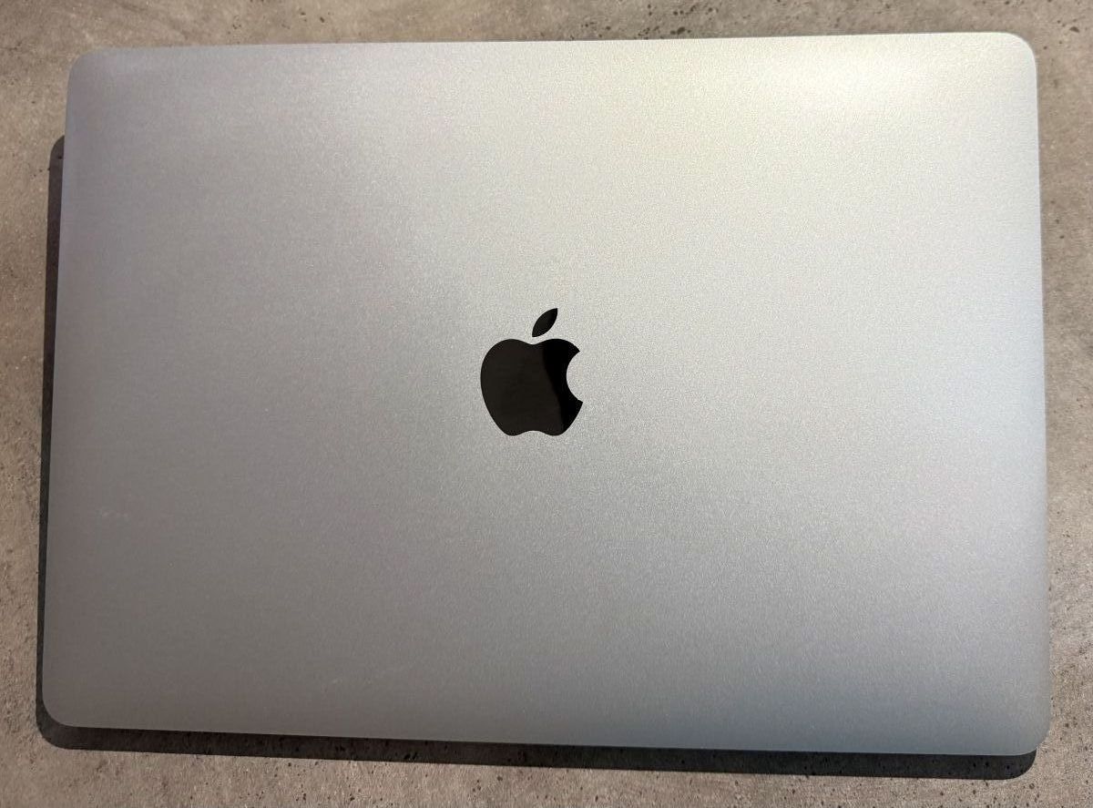 MacBook Pro 13 pouces 2020 Apple M1 8 Go RAM 256 Go SSD