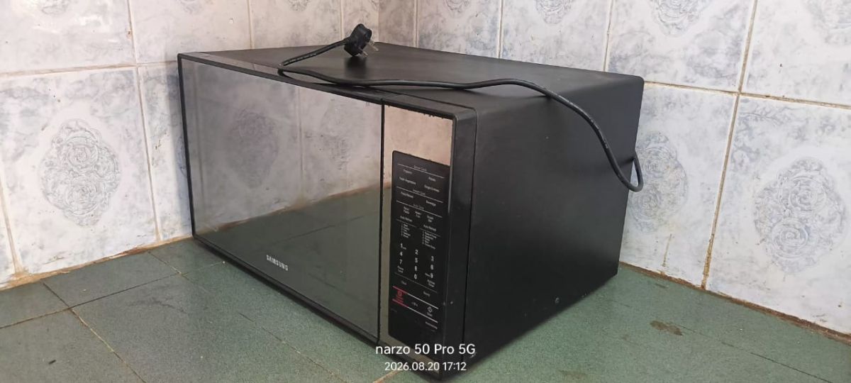 Micro-ondes Samsung neuf en parfait état