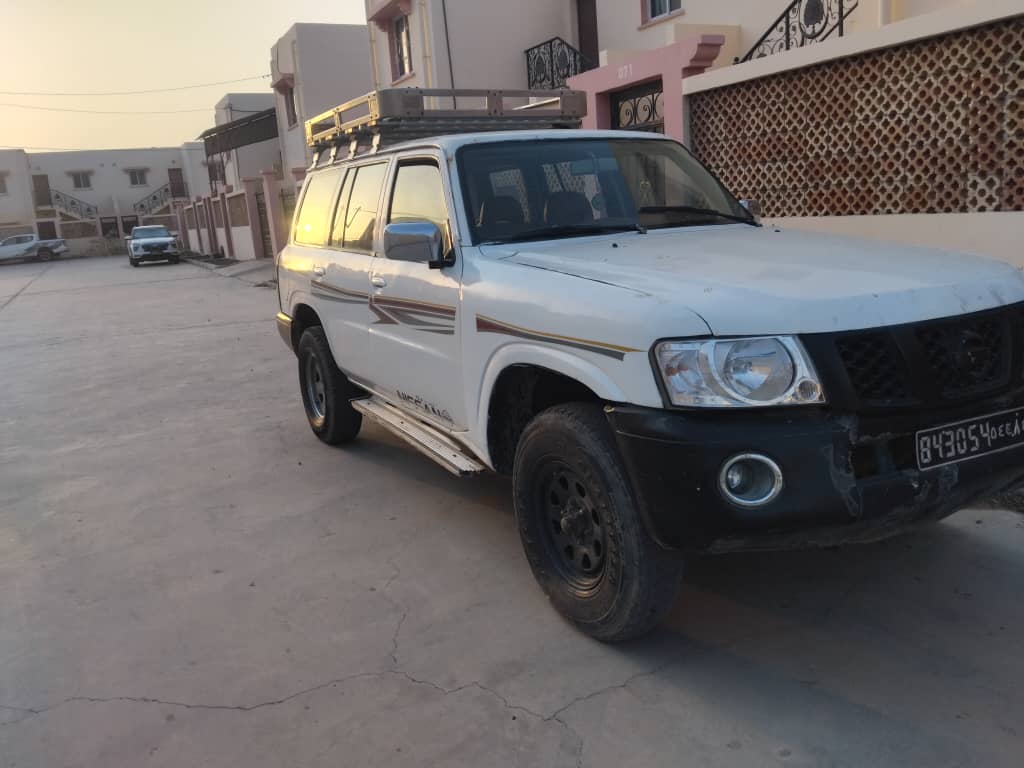 Nissan Patrol 2010, climatisation, sièges cuir
