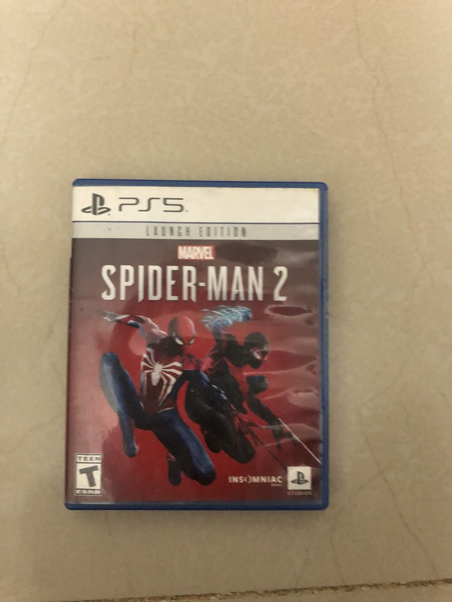 Jeu Spider Man 2 PS5, état quasi neuf, utilisé 1 mois