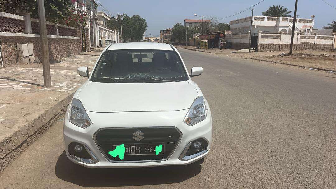 Suzuki Dzire 2024, essence, boîte automatique