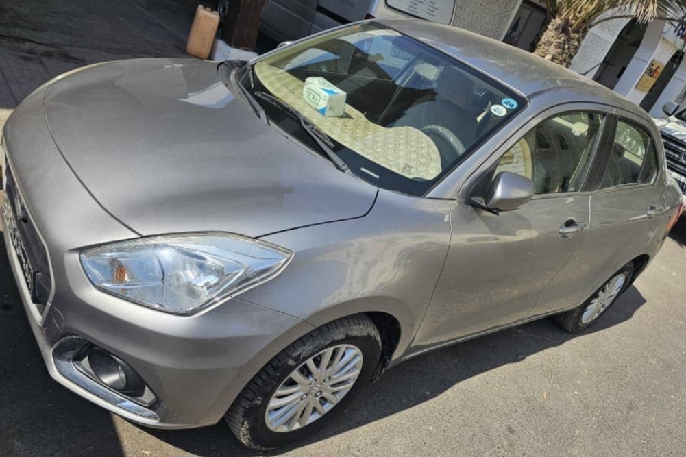 Suzuki Dzire 2024 automatique full option en excellent état
