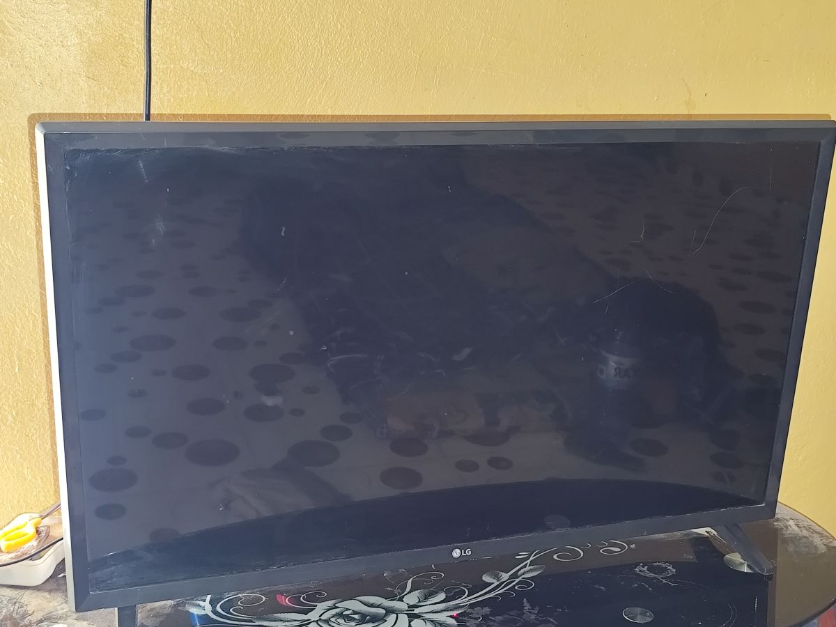 Téléviseur LG 32 pouces en très bon état
