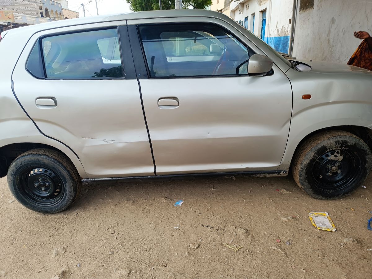 Suzuki Spresso, voiture compacte en bon état