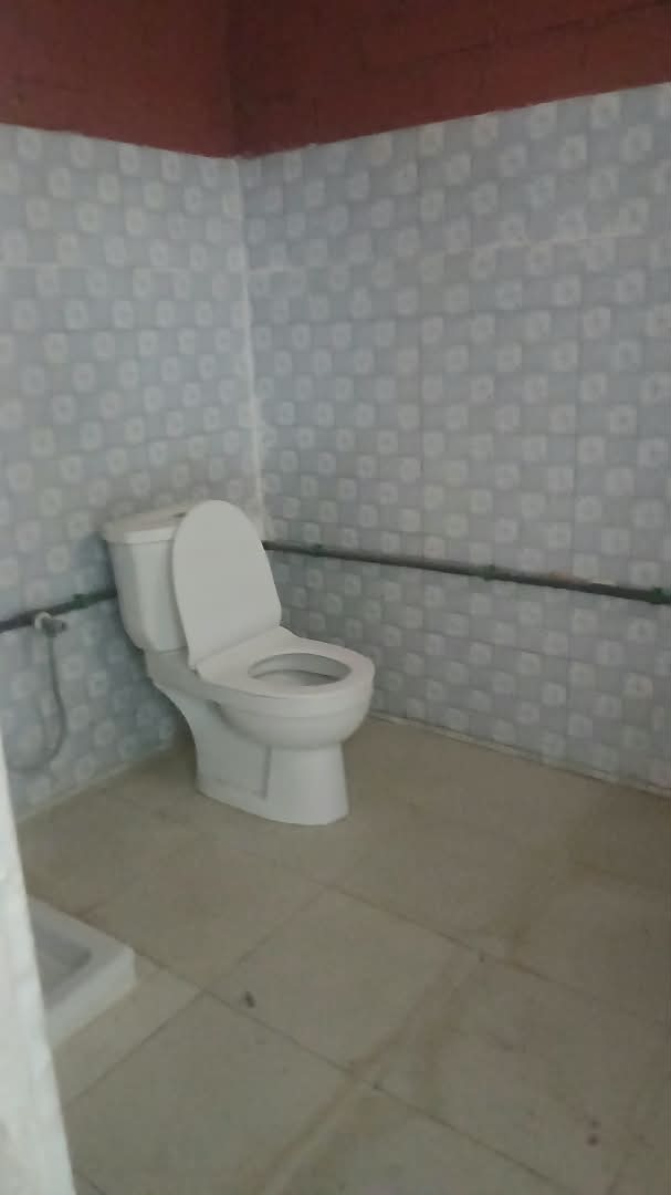 Appartement F4 securisé et parking à Gabode 6