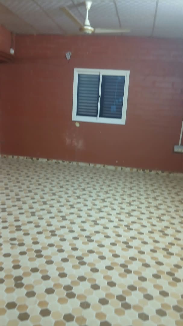Appartement F4 securisé et parking à Gabode 6