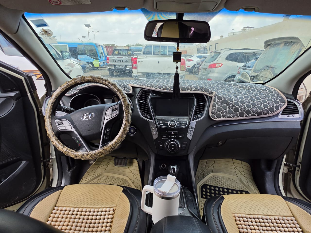 Hyundai Santa Fe 2015 Diesel bien entretenue