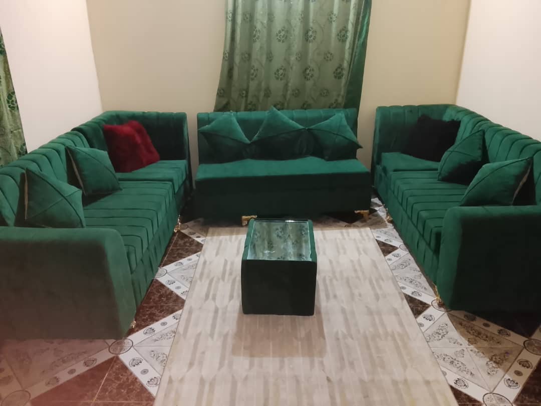 Salon velours vert émeraude complet en très bon état