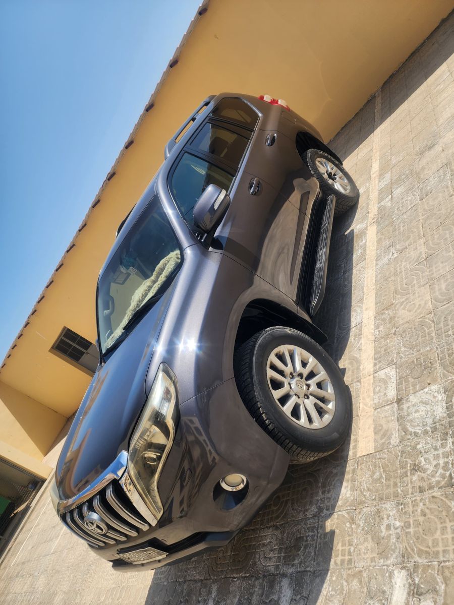 Toyota Land Cruiser Prado diesel boîte automatique