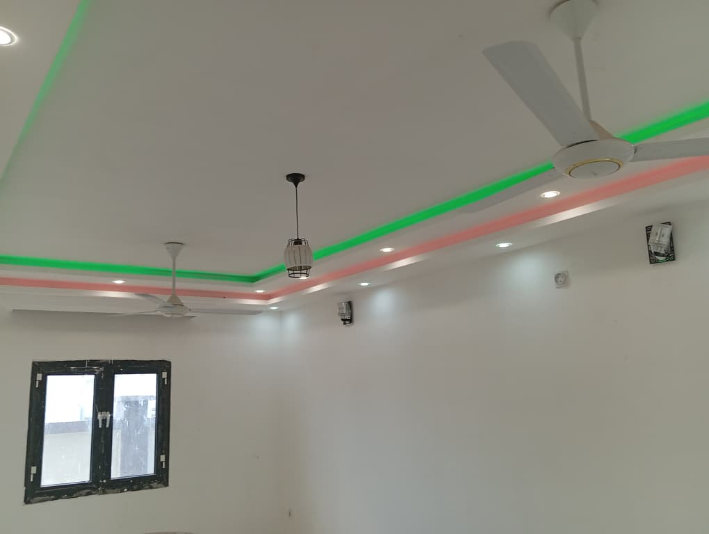 Services de peinture intérieure et extérieure pour maisons et bureaux
