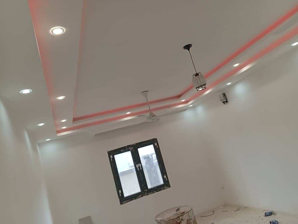 Services de peinture intérieure et extérieure pour maisons et bureaux