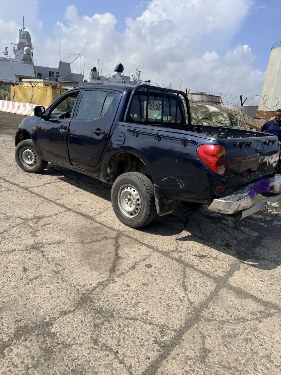 Mitsubishi L200 Triton 2012 diesel boîte manuelle très bon état