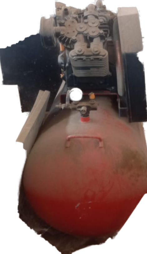 Compresseur à air 4 pistons en très bon état
