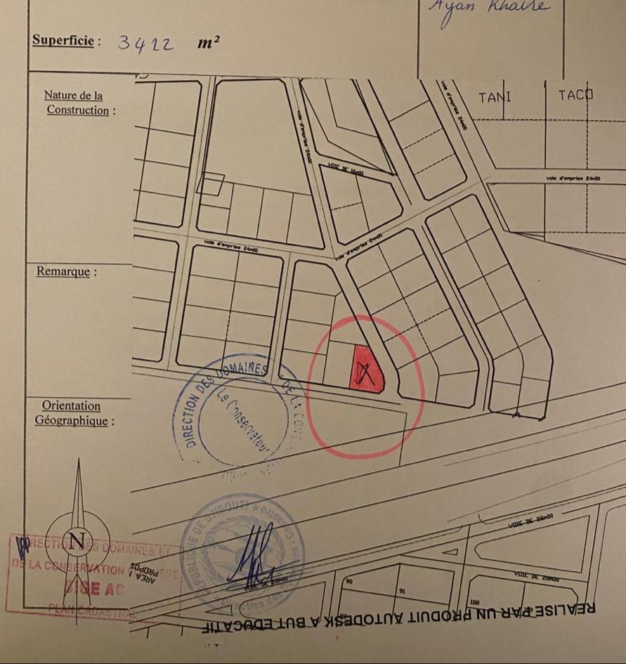 Terrain 3 000 m² à PK18, emplacement stratégique pour projet