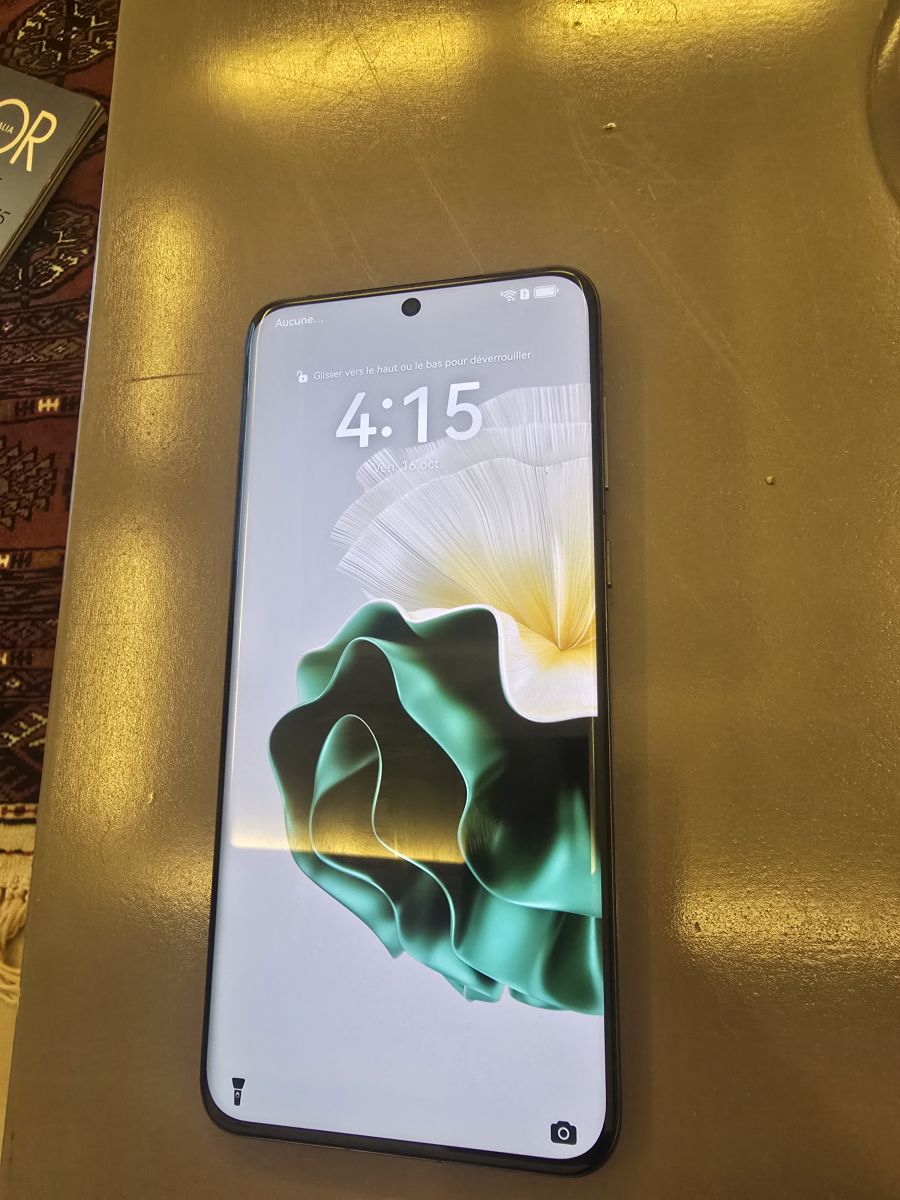 Huawei P60 smartphone haut de gamme avec appareil photo 48 MP