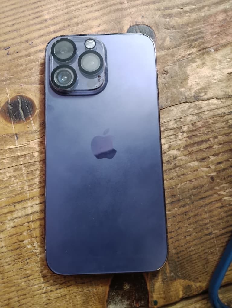 iPhone 14 Pro Max bleu 256 Go en excellent état