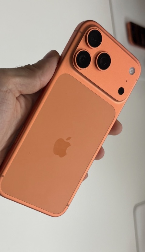 iPhone 17 Pro Max 256 Go, excellent état, batterie 96%