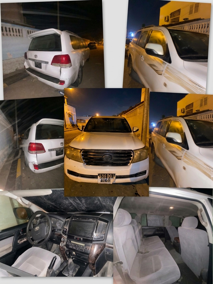 Toyota Land Cruiser 200 2011 V8 Diesel 4x4 Manuelle Blanc