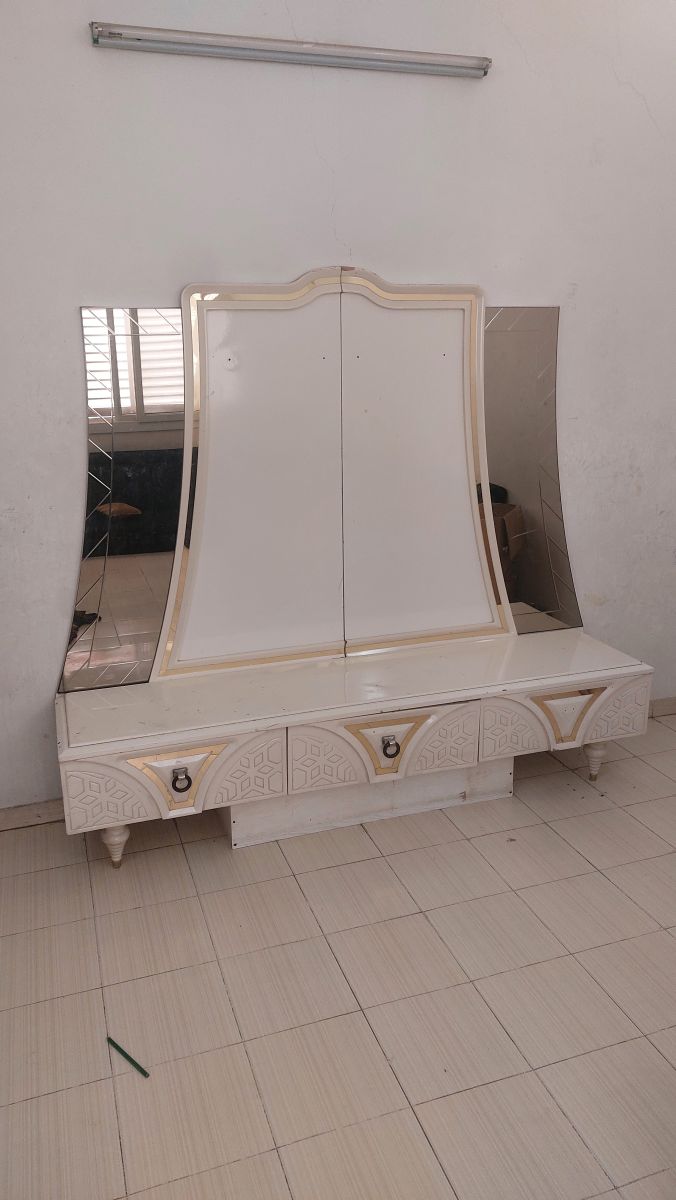 Meuble TV design moderne blanc grand format avec installation gratuite