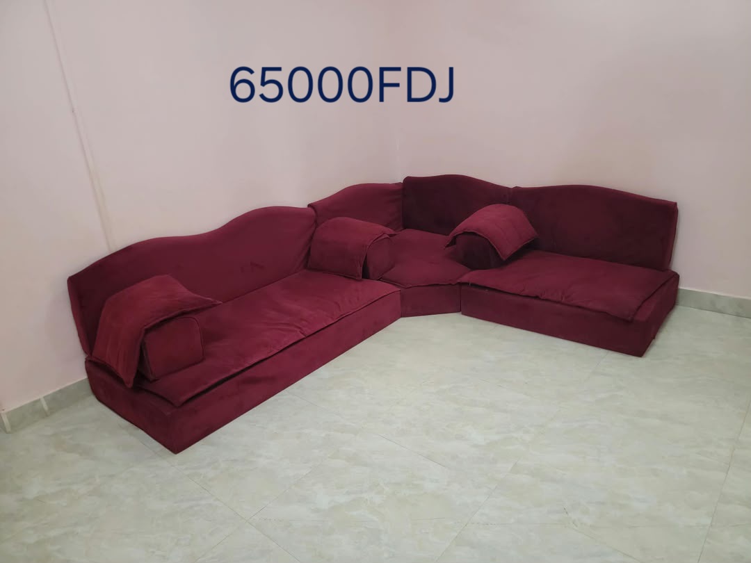Mobilier de maison d\'occasion en bon état