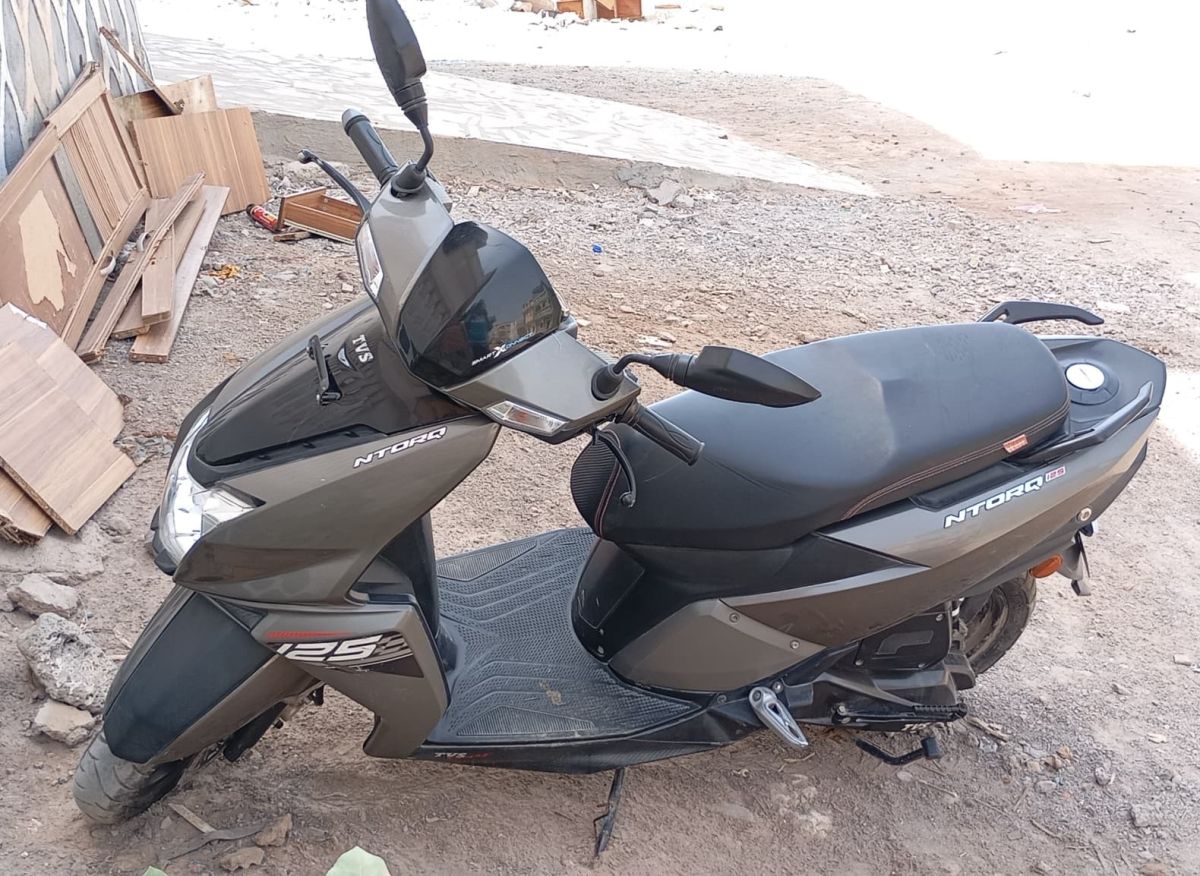 Scooter TVS 125 2024 en bon état