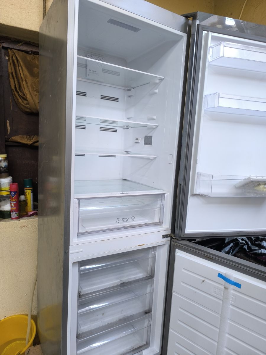 Réfrigérateur congélateur Airmost neuf, parfait état