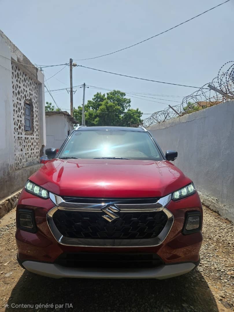 Suzuki Vitara 2023 hybride essence en excellent état