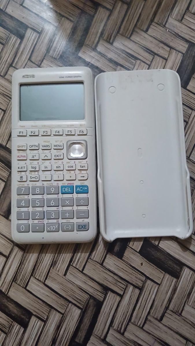 Calculatrice graphique neuve avec programmes complets
