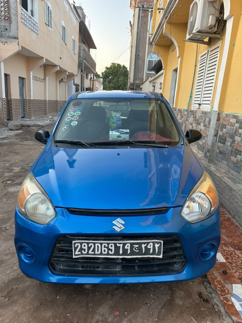 Suzuki Alto manuelle climatisée, bien entretenue