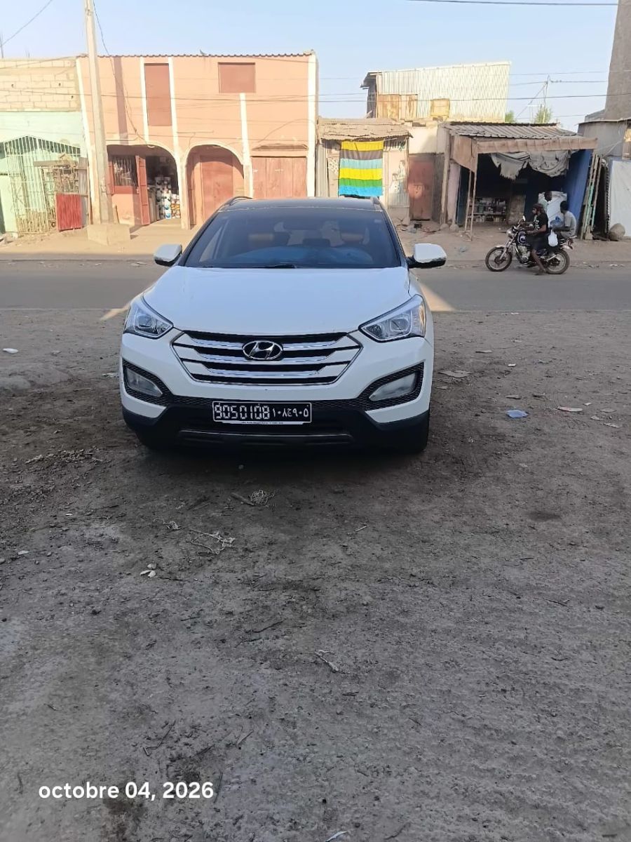 Hyundai Santa Fe 2018 en parfait état